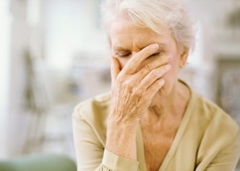 Болезнь Альцгеймера: причины, симптомы, лечение и профилактика