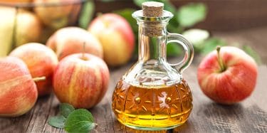 Lee más sobre el artículo ¿Cuáles son los beneficios del vinagre de manzana? ¿Cómo se usa?